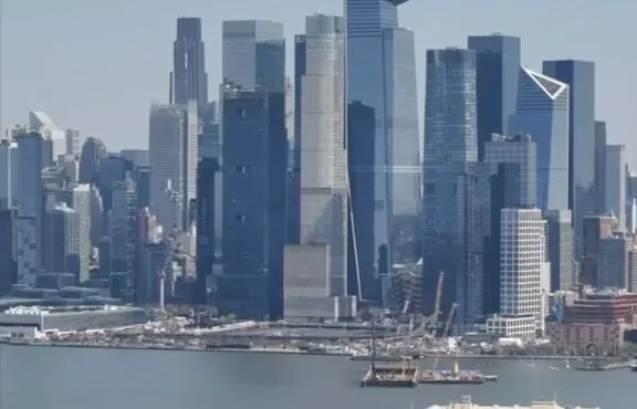 Midtown Manhattan across the Hudson River